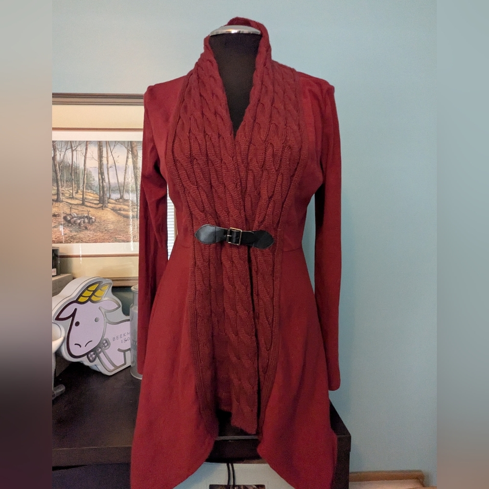 Dressfo Long Cardigan With Front Buckle, Size Medium, Maroon